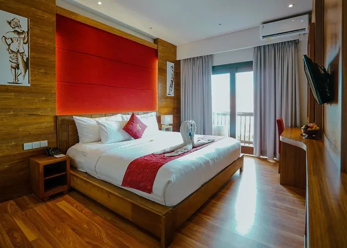 Hotel The Kirana 4*