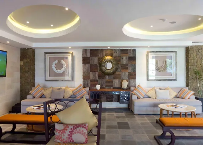 Hotel The Kirana 4*
