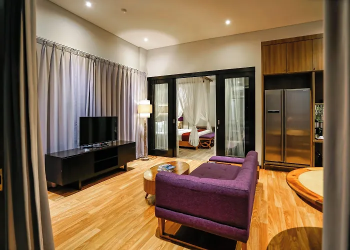 فندق The Kirana 4*